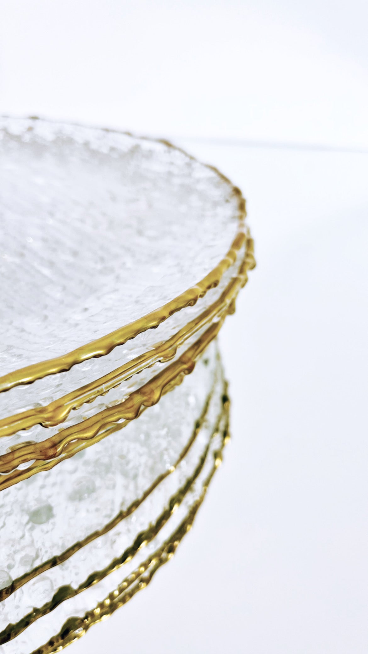 Artistic Accents Raindrop Glass Plates (Set of 4)